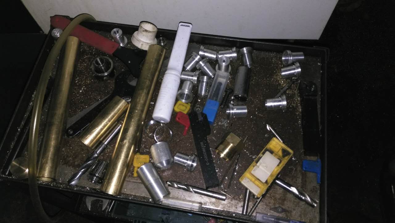 樣品(用46車銑機(jī)所做樣品) 樣品(用46車銑機(jī)所做樣品)