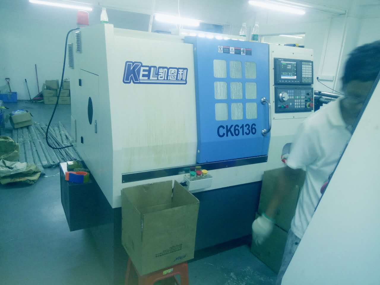 凱恩利機(jī)床 CKX6136C (36標(biāo)準(zhǔn)排刀機(jī)）∠45斜床身高配置數(shù)控車床。