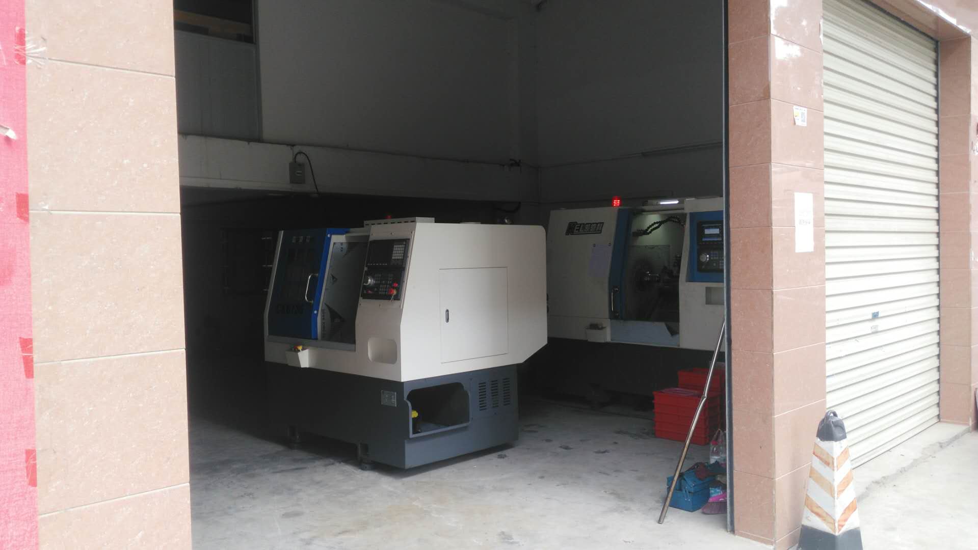 凱恩利36標(biāo)準(zhǔn)排刀機——客戶現(xiàn)場擺放情況 凱恩利36標(biāo)準(zhǔn)排刀機——客戶現(xiàn)場擺放情況